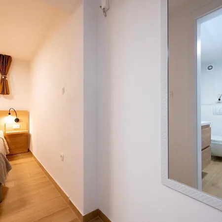 Apartamento In Mastrinka With Loggia, Air Conditioning, Wifi 5159-2