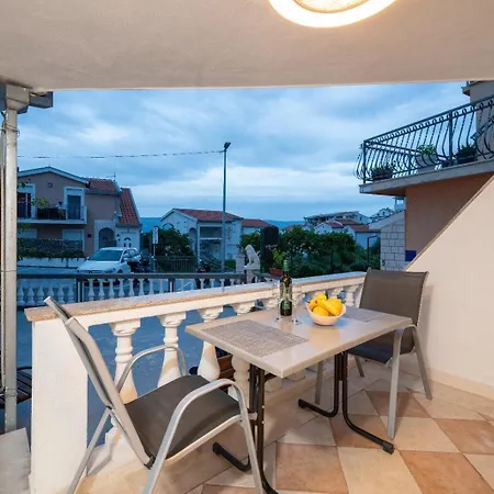 In Mastrinka With Loggia, Air Conditioning, Wifi 5159-2 Apartamento *