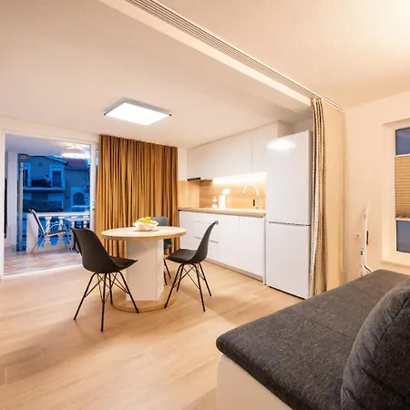 In Mastrinka With Loggia, Air Conditioning, Wifi 5159-2 Apartamento